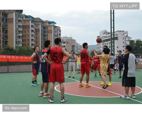 篮球底线发球规则详解，你需要了解这些要点！